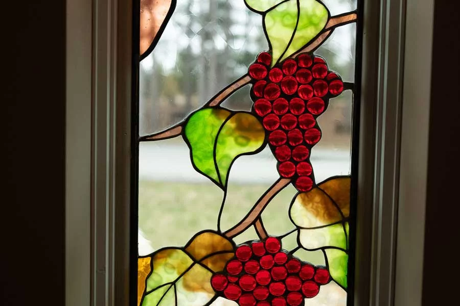 stained glas window with grapes