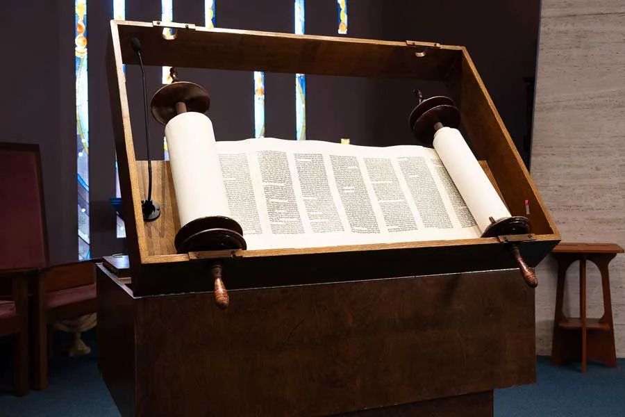 torah reading table