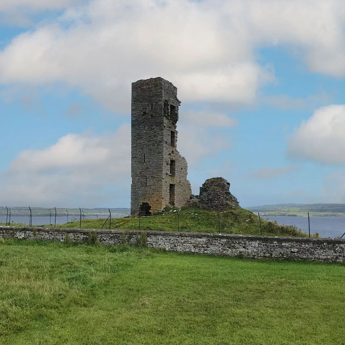 Liscannor Castle Ruins - Stronghold of Stone and Shadow
