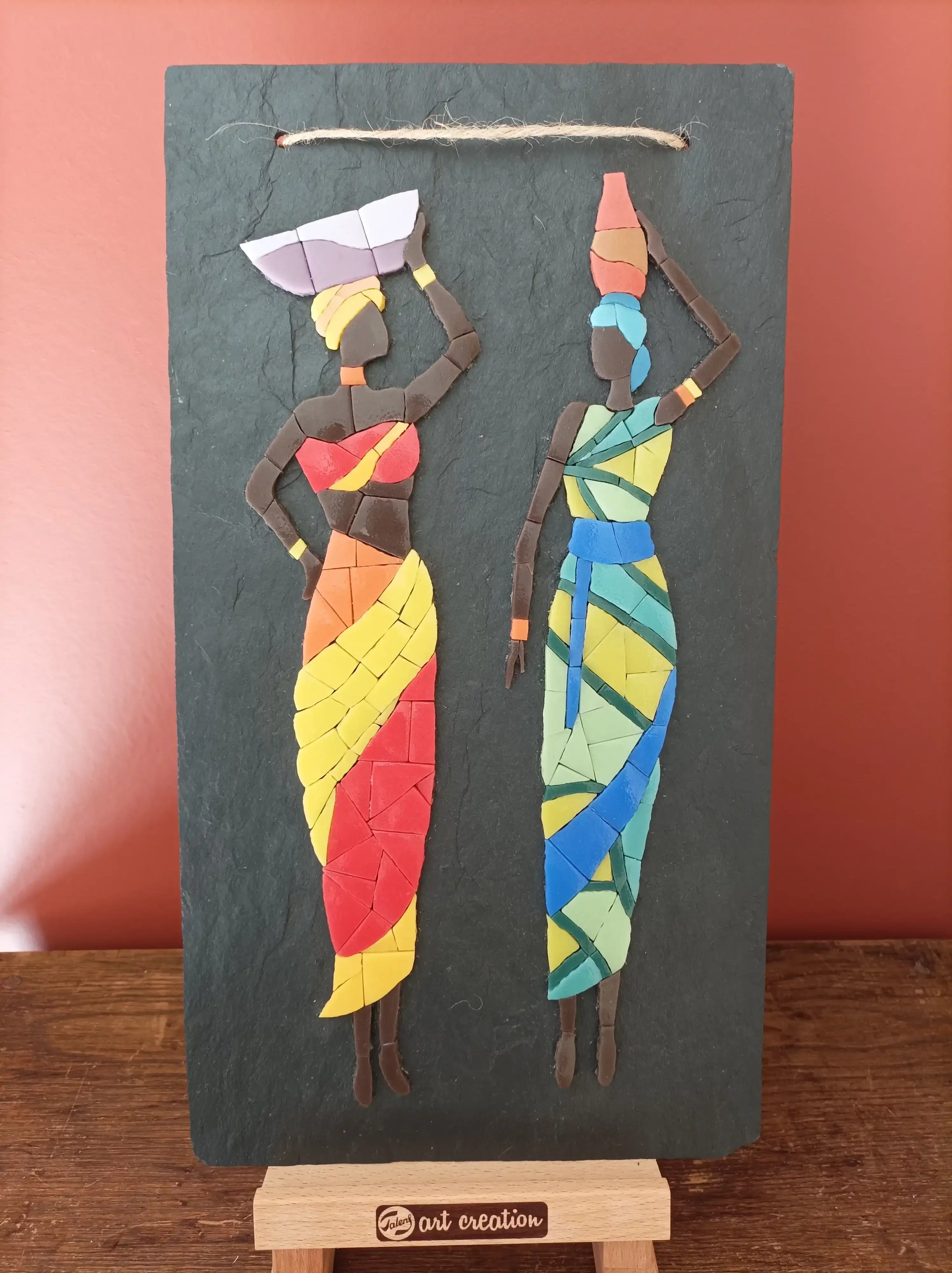 Mosaïque de femmes africaines