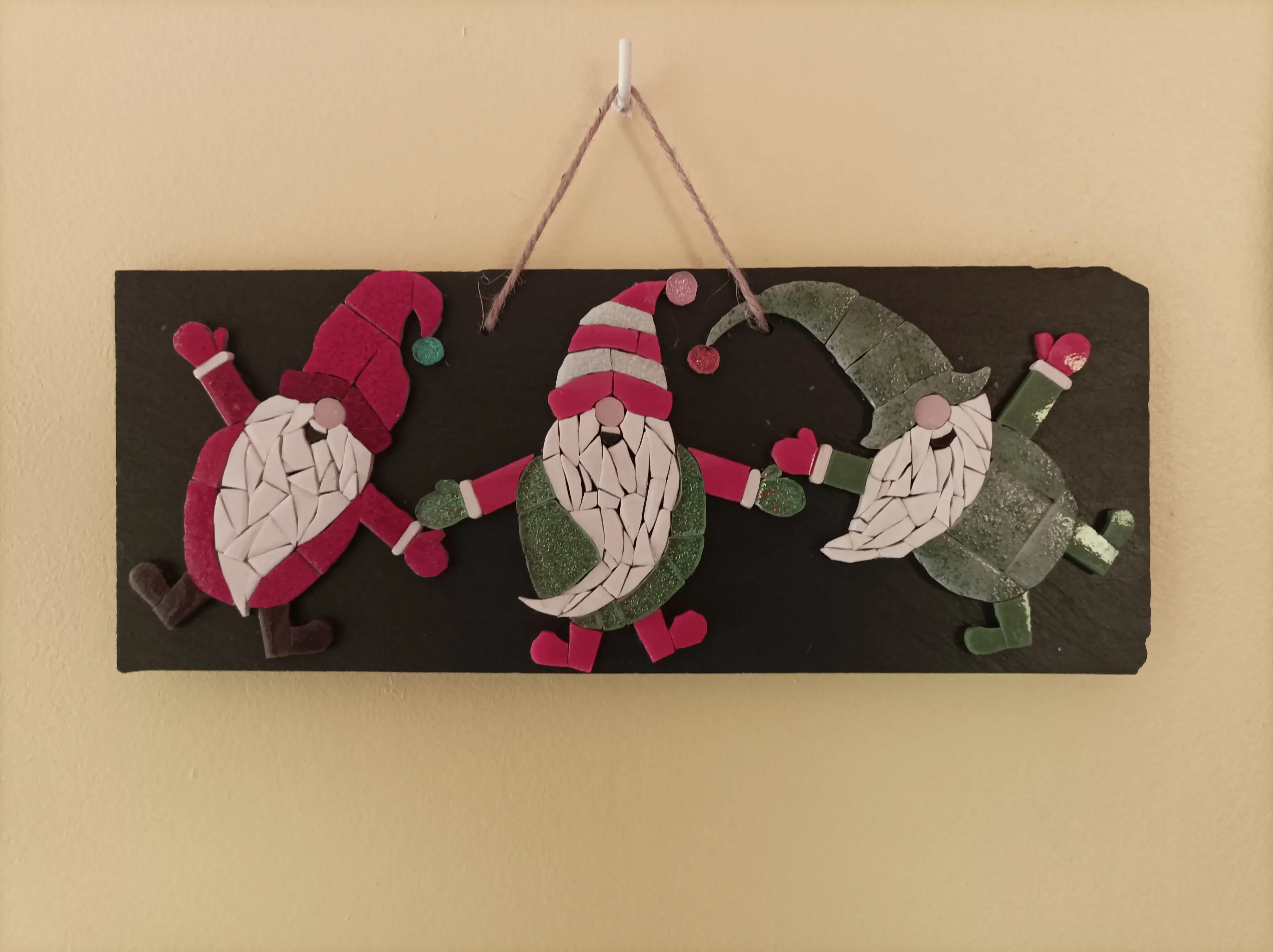 Mosaïque d'un trio père gnome ël