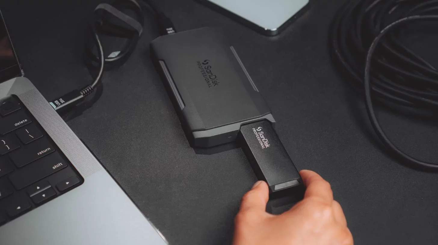 sandisk pro-blade transport product image | diy ssd